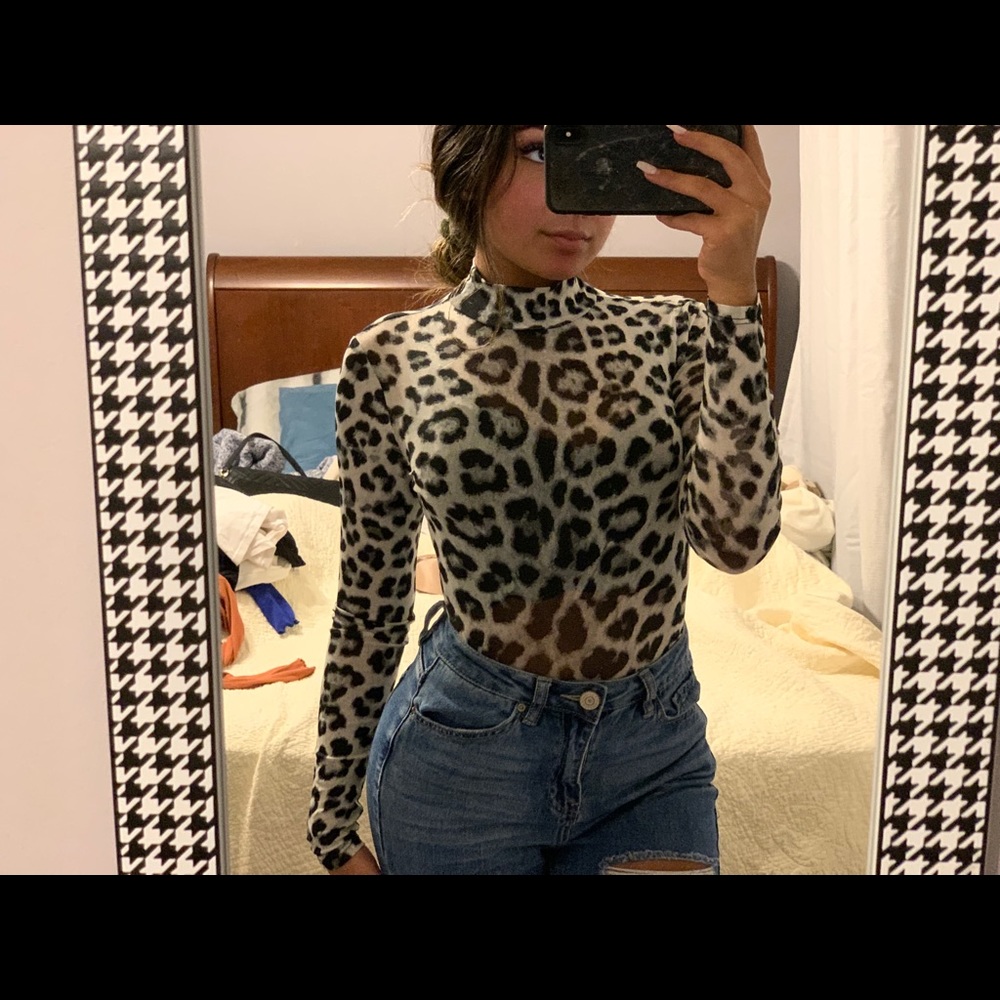 Long sleeve cheetah mesh top